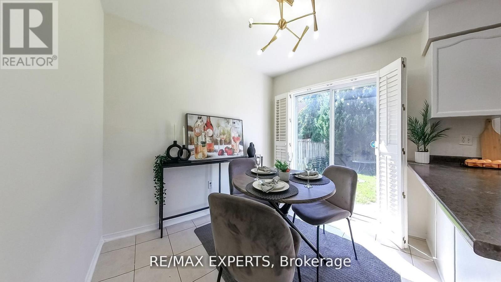 3211 Coralbean Place, Mississauga, Ontario  L5N 7C9 - Photo 13 - W12683868