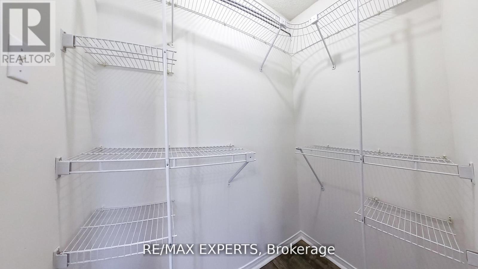 3211 Coralbean Place, Mississauga, Ontario  L5N 7C9 - Photo 20 - W12683868