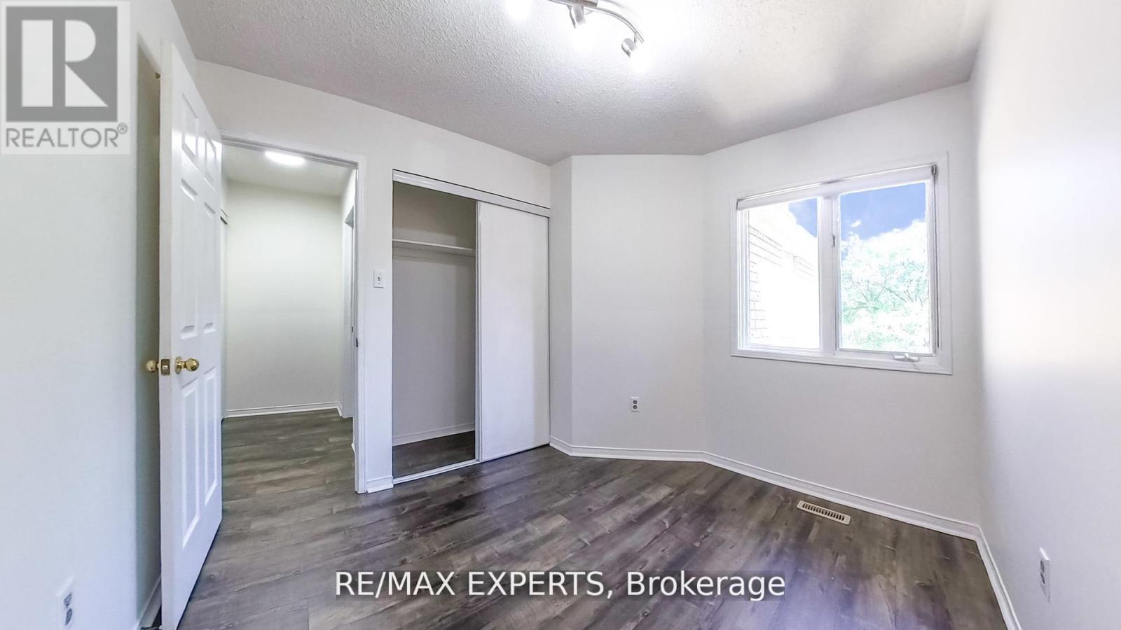 3211 Coralbean Place, Mississauga, Ontario  L5N 7C9 - Photo 27 - W12683868