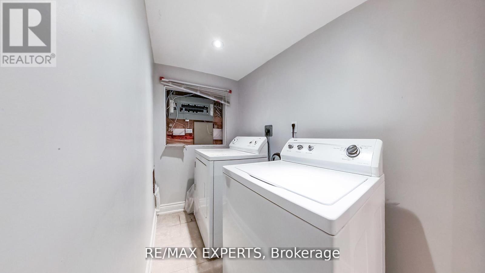 3211 Coralbean Place, Mississauga, Ontario  L5N 7C9 - Photo 32 - W12683868