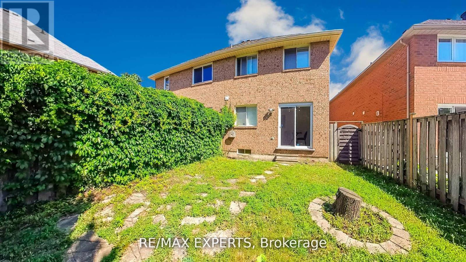 3211 Coralbean Place, Mississauga, Ontario  L5N 7C9 - Photo 38 - W12683868