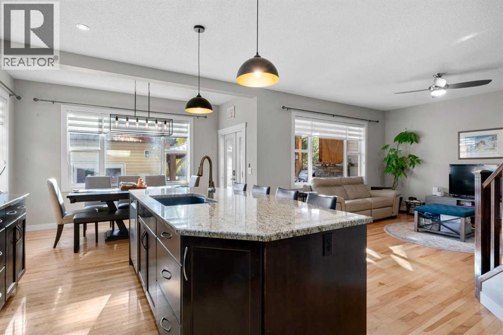 2581 Coopers Circle Sw, Airdrie, Alberta  T4B 3B7 - Photo 18 - A2266136