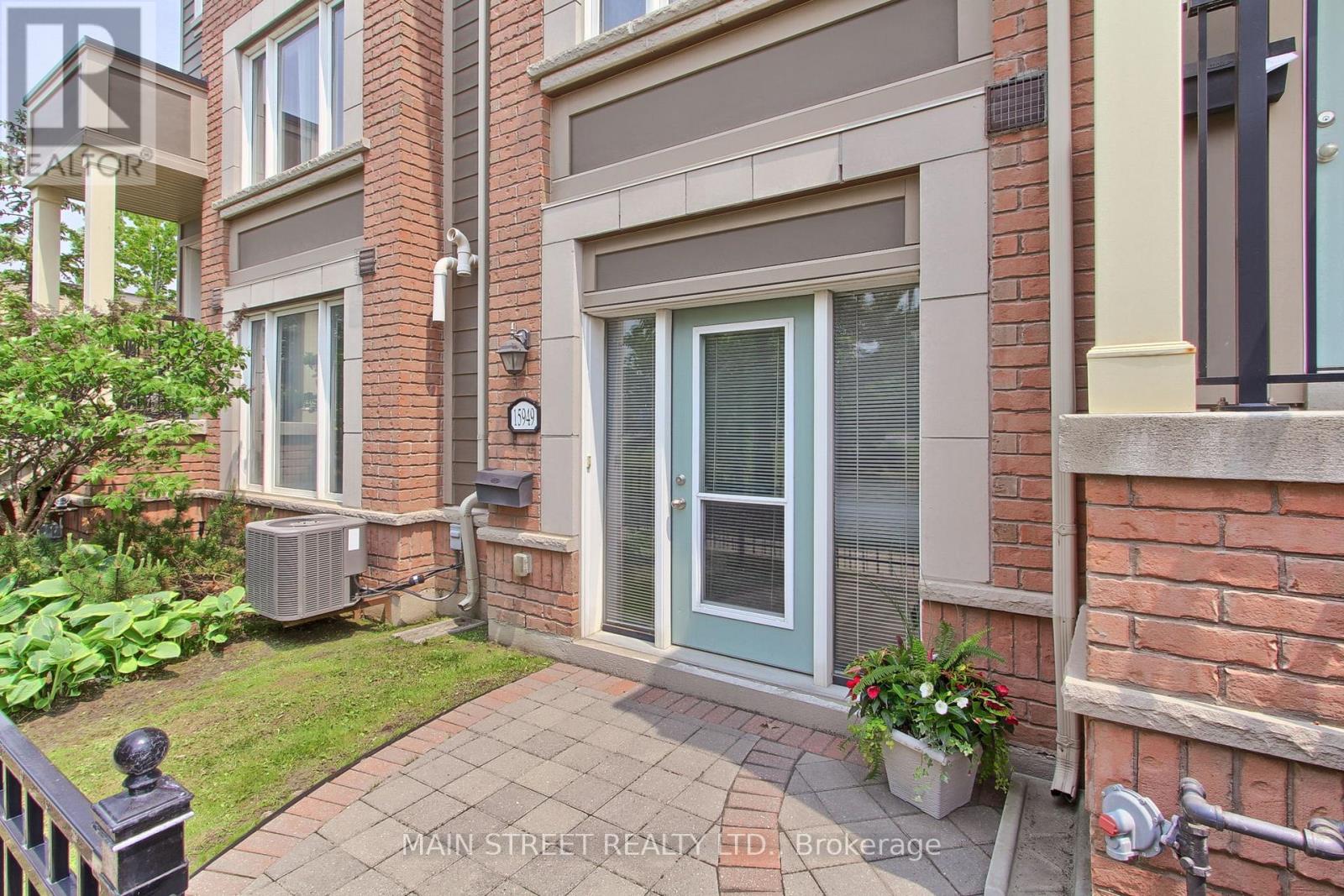 4 - 15949 Bayview Avenue, Aurora, Ontario  L4G 0S3 - Photo 2 - N12680050