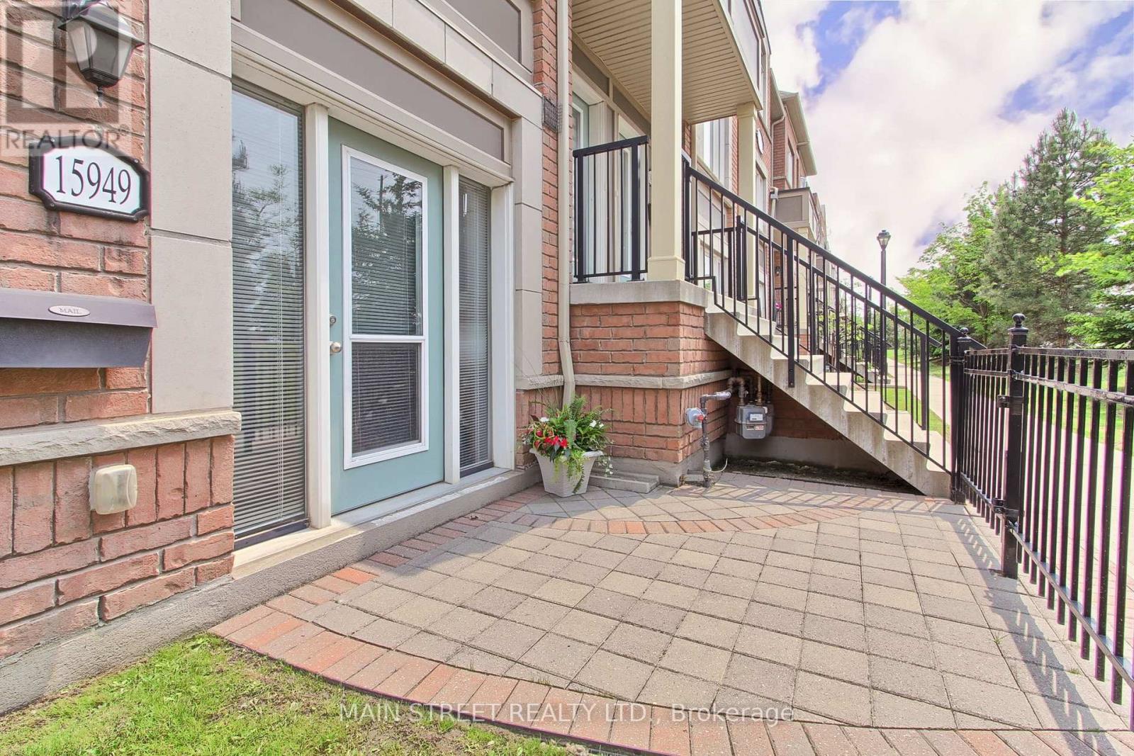 4 - 15949 Bayview Avenue, Aurora, Ontario  L4G 0S3 - Photo 3 - N12680050