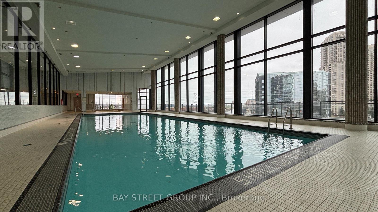 2801 - 75 Eglinton Avenue W, Mississauga, Ontario  L5R 0E5 - Photo 36 - W12679392