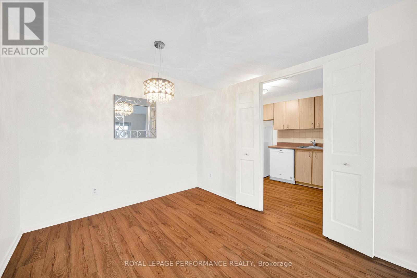 806 - 1599 Lassiter Terrace, Ottawa, Ontario  K1J 8R6 - Photo 18 - X12560992