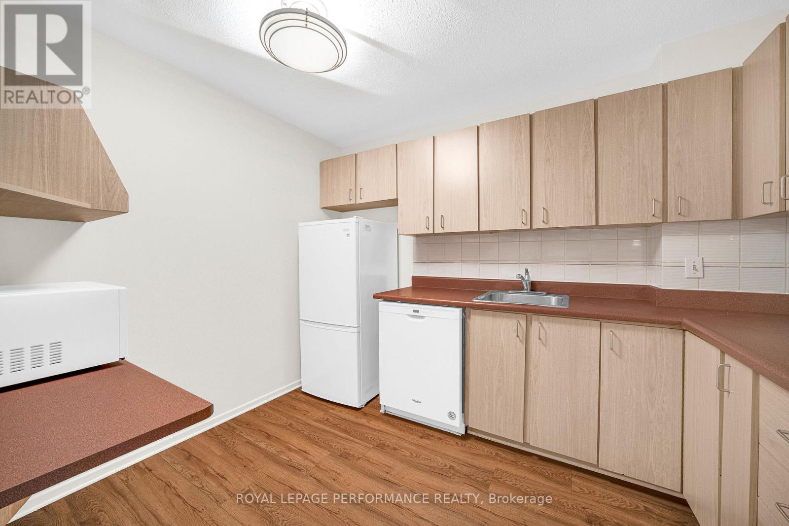 806 - 1599 Lassiter Terrace, Ottawa, Ontario  K1J 8R6 - Photo 20 - X12560992