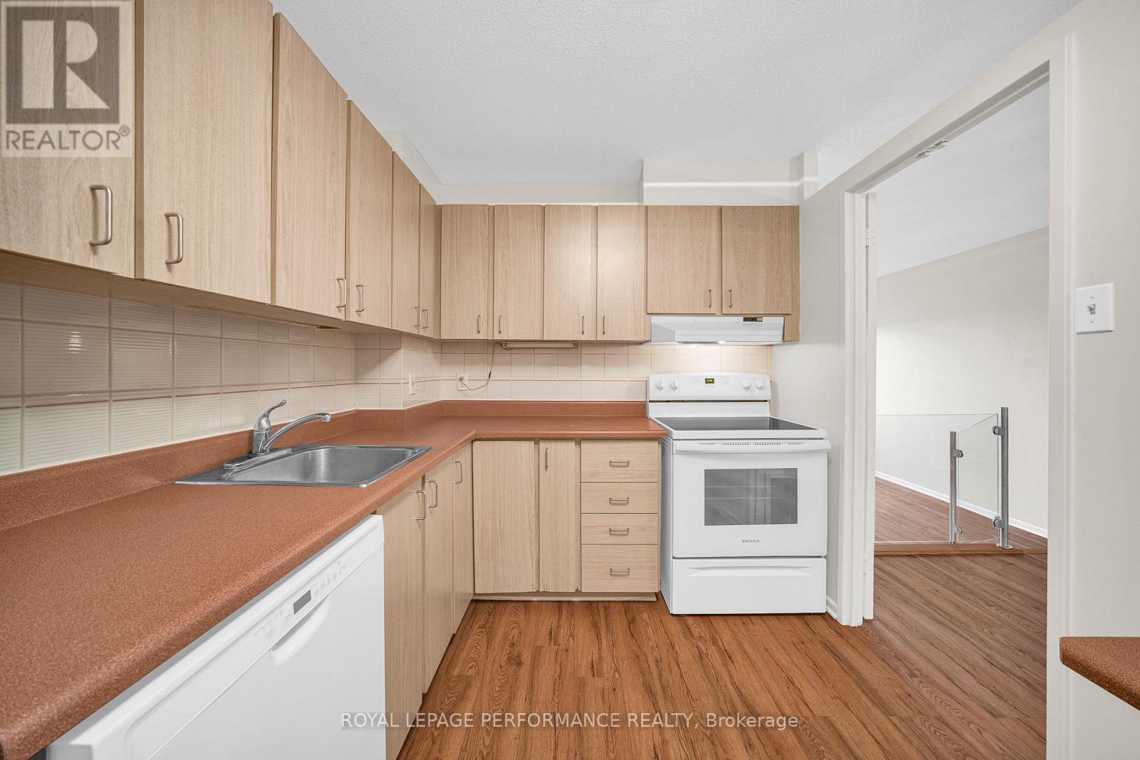 806 - 1599 Lassiter Terrace, Ottawa, Ontario  K1J 8R6 - Photo 22 - X12560992