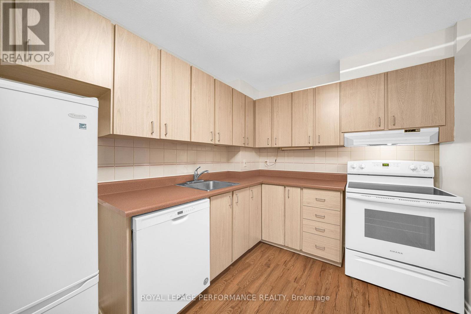 806 - 1599 Lassiter Terrace, Ottawa, Ontario  K1J 8R6 - Photo 21 - X12560992