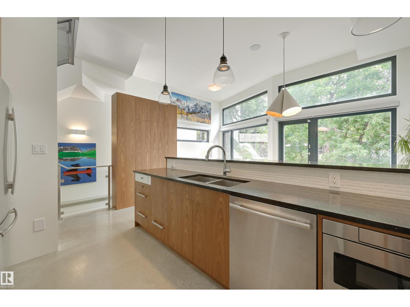 50 Sylvancroft Ln Nw, Edmonton, Alberta  T5N 0R1 - Photo 10 - E4469473