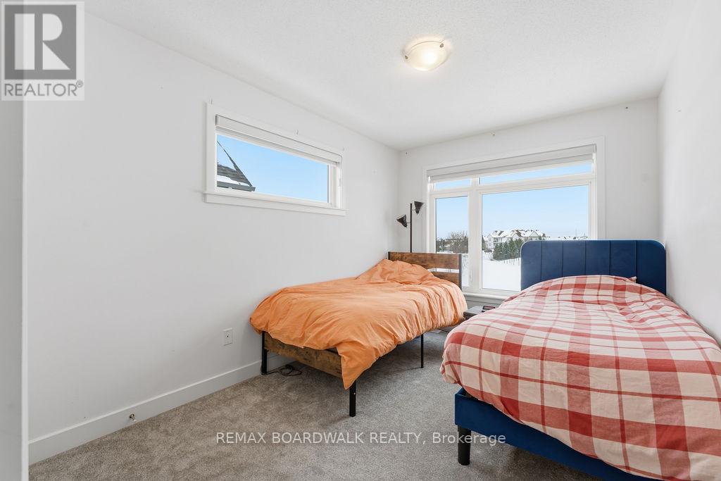 1016 Montelena Road, Ottawa, Ontario  K2S 2R8 - Photo 18 - X12683894