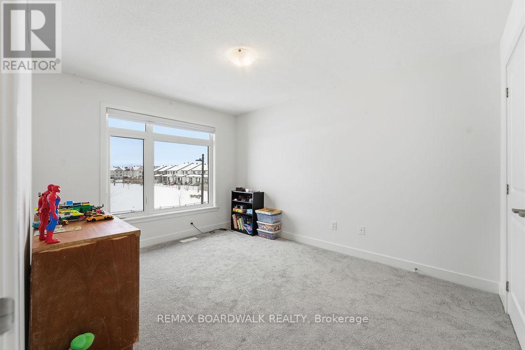 1016 Montelena Road, Ottawa, Ontario  K2S 2R8 - Photo 19 - X12683894