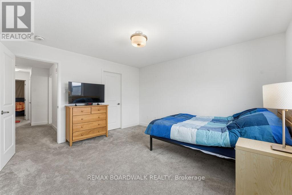 1016 Montelena Road, Ottawa, Ontario  K2S 2R8 - Photo 22 - X12683894