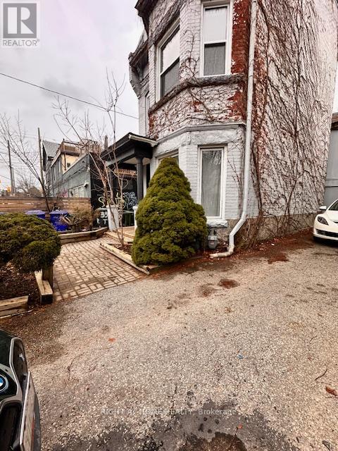 3rd Floor - 10 Borden Street, Toronto, Ontario  M5S 2M9 - Photo 5 - C12680754