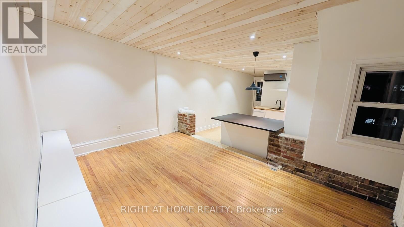 3rd Floor - 10 Borden Street, Toronto, Ontario  M5S 2M9 - Photo 4 - C12680754