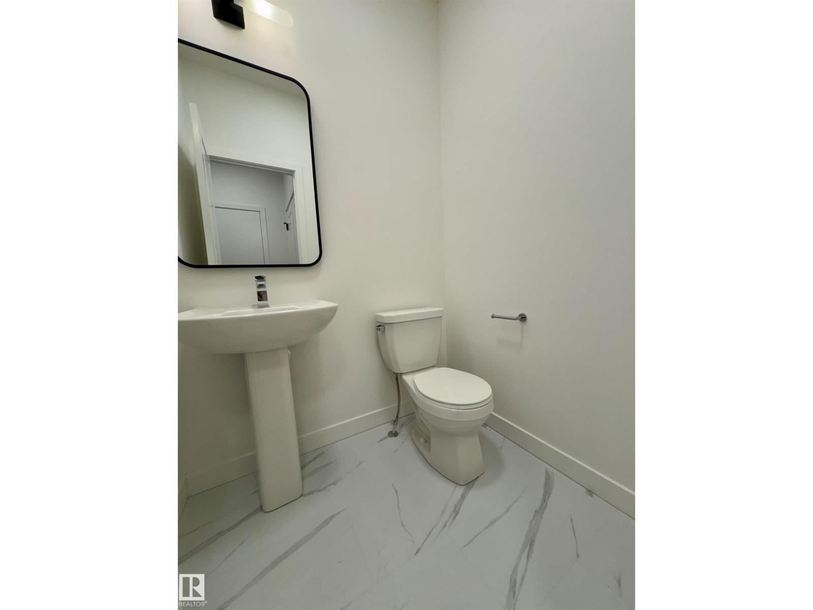 8223 Kiriak Lo Sw, Edmonton, Alberta  T6W 5S2 - Photo 3 - E4466579