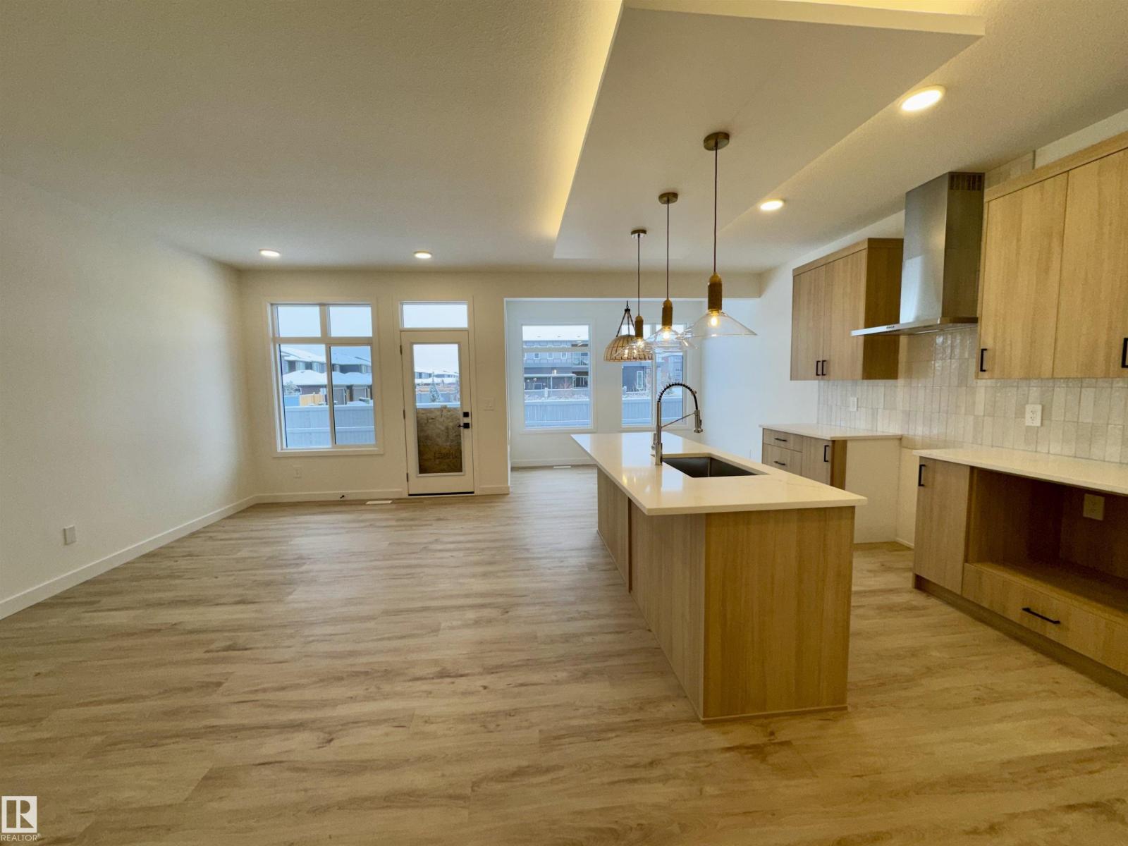 8223 Kiriak Lo Sw, Edmonton, Alberta  T6W 5S2 - Photo 2 - E4466579