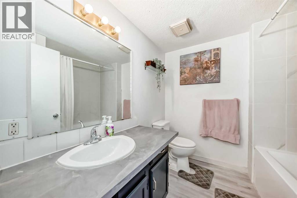 3, 103 Pinehill Place Ne, Calgary, Alberta  T1Y 2L8 - Photo 8 - A2273364