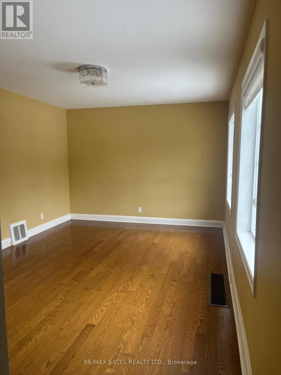 159 Avondale Avenue, Toronto, Ontario  M2N 2V4 - Photo 3 - C12683898