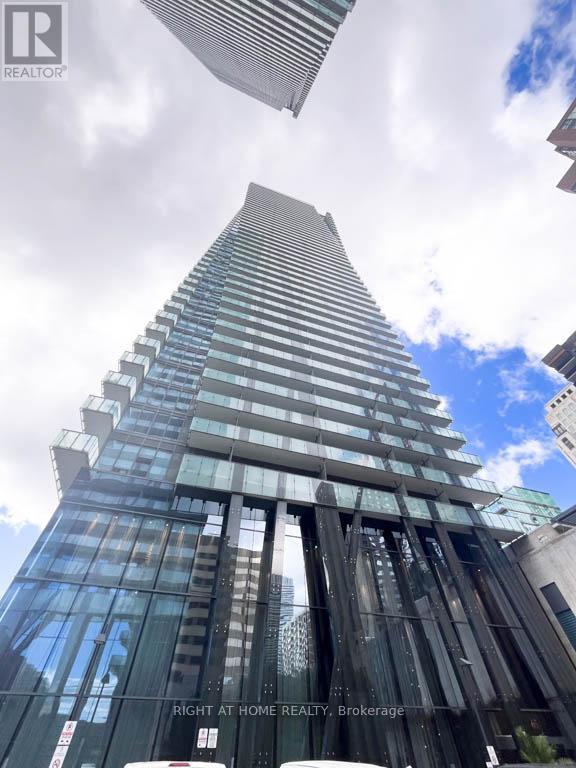 3804 - 65 St Mary Street, Toronto, Ontario  M5S 0A6 - Photo 1 - C12683900