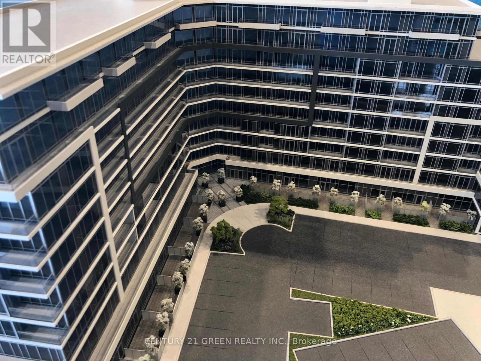 242 - 395 DUNDAS STREET W, Oakville, Ontario