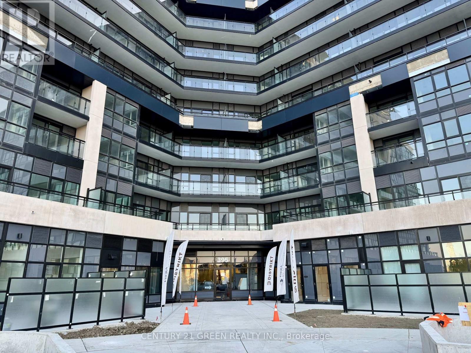 242 - 395 Dundas Street W, Oakville, Ontario  L6M 4M2 - Photo 3 - W12683908