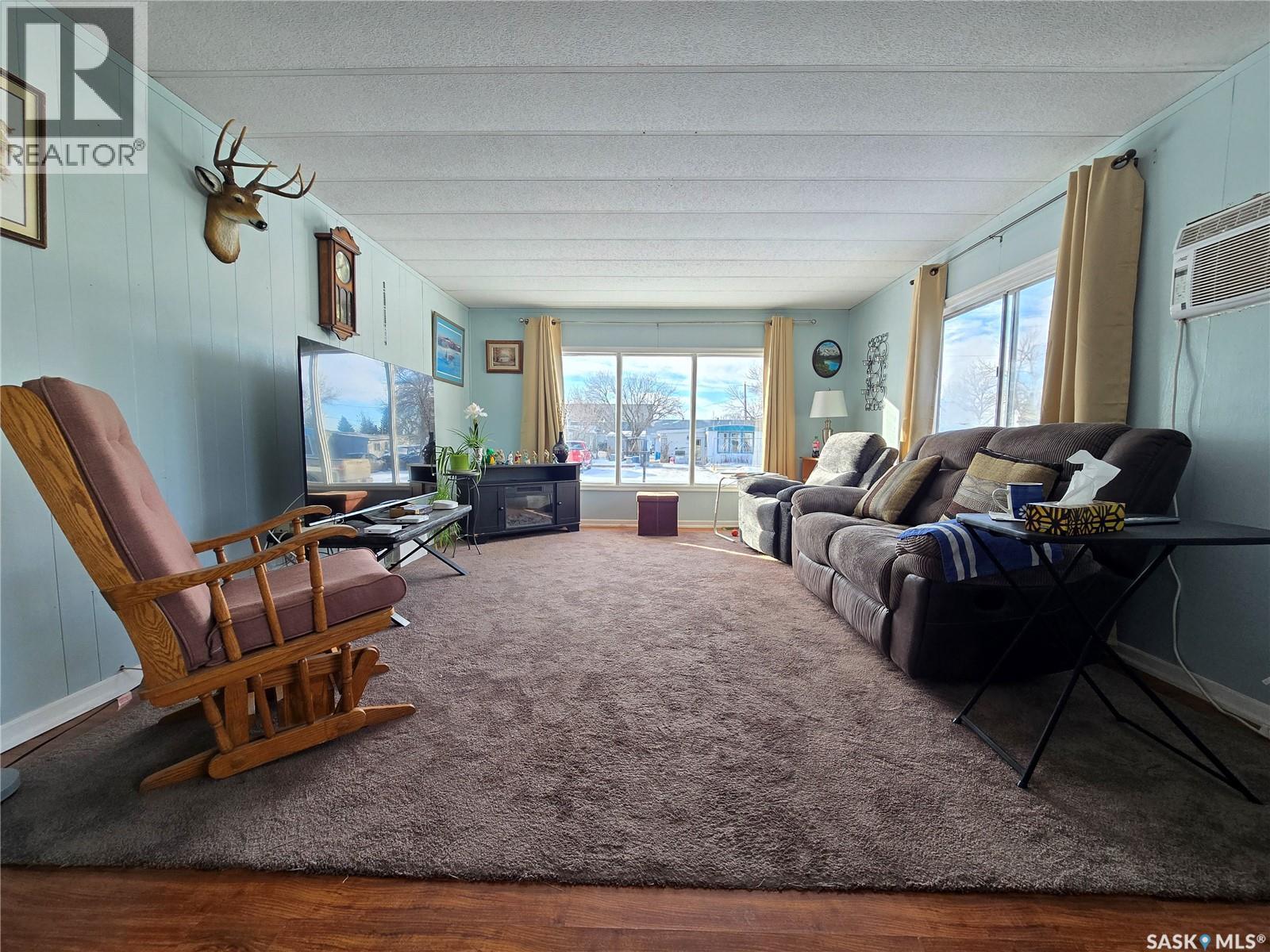 105 Larch Street, Caronport, Saskatchewan  S0H 0S0 - Photo 4 - SK026475