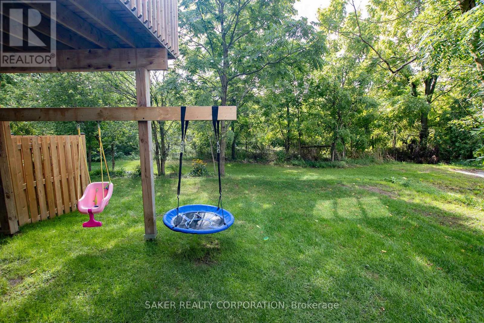 30 - 601 Lions Park Drive, Strathroy-Caradoc, Ontario  N0L 1W0 - Photo 28 - X12683920