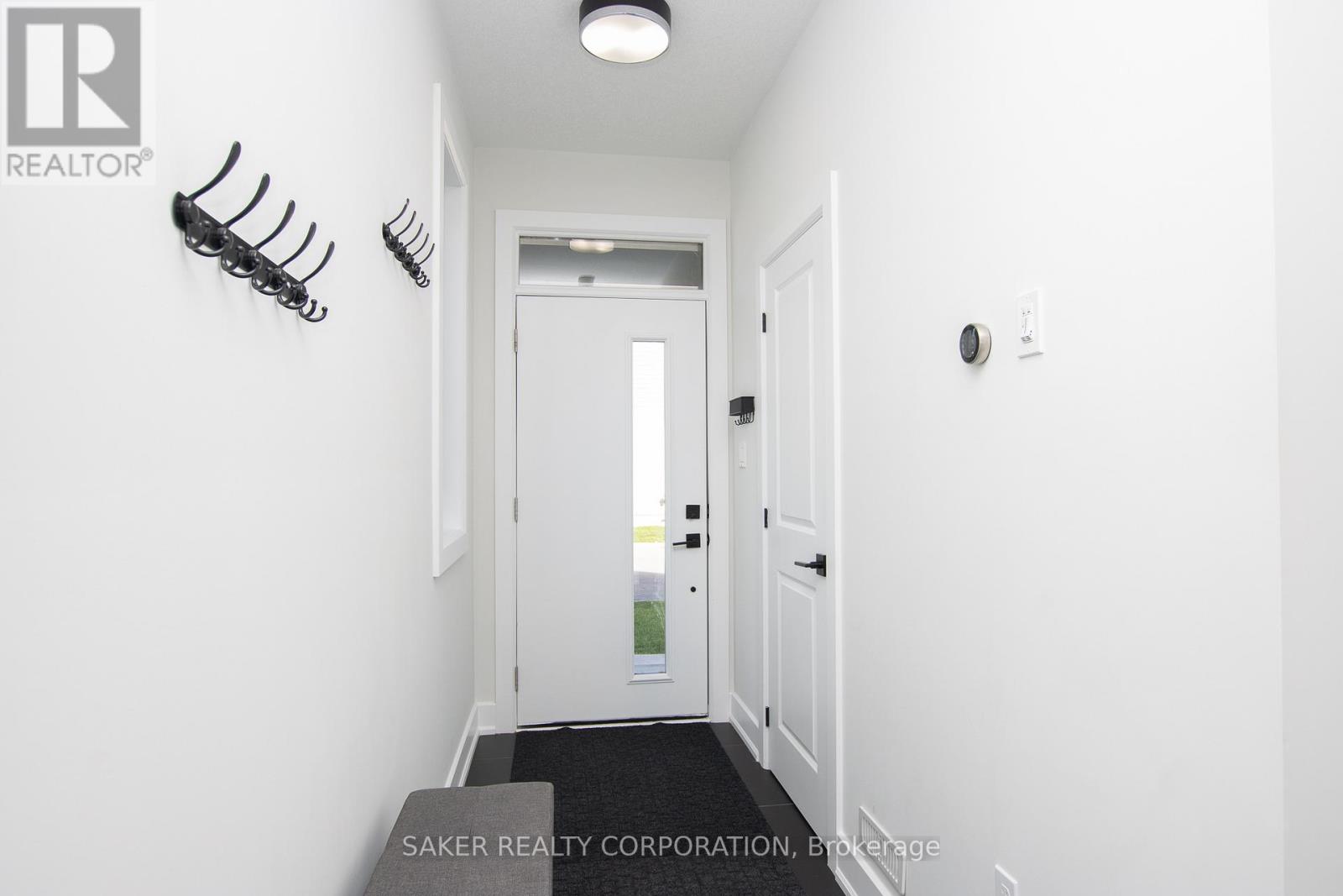 30 - 601 Lions Park Drive, Strathroy-Caradoc, Ontario  N0L 1W0 - Photo 4 - X12683920