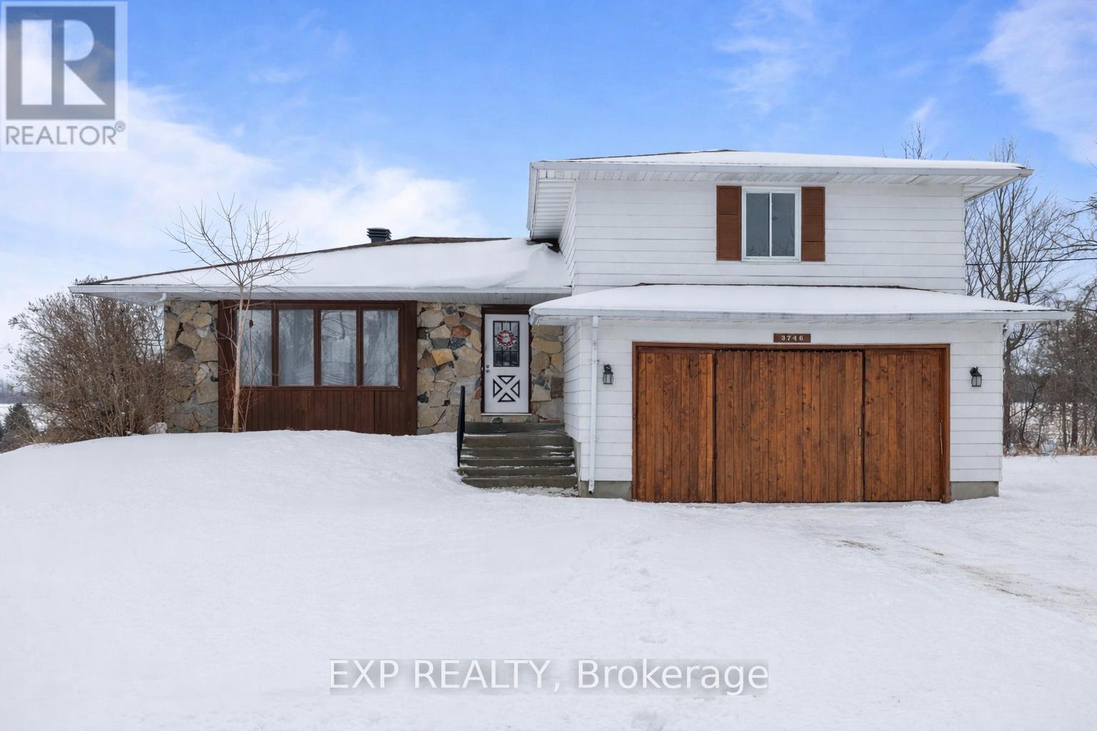 3746 Campbellcroft Road, Ottawa, Ontario  K0A 2W0 - Photo 2 - X12683924