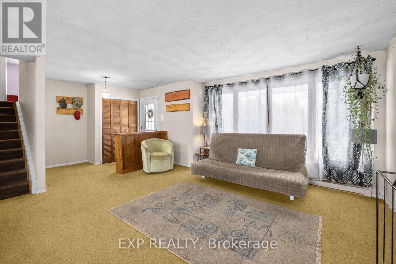 3746 Campbellcroft Road, Ottawa, Ontario  K0A 2W0 - Photo 5 - X12683924