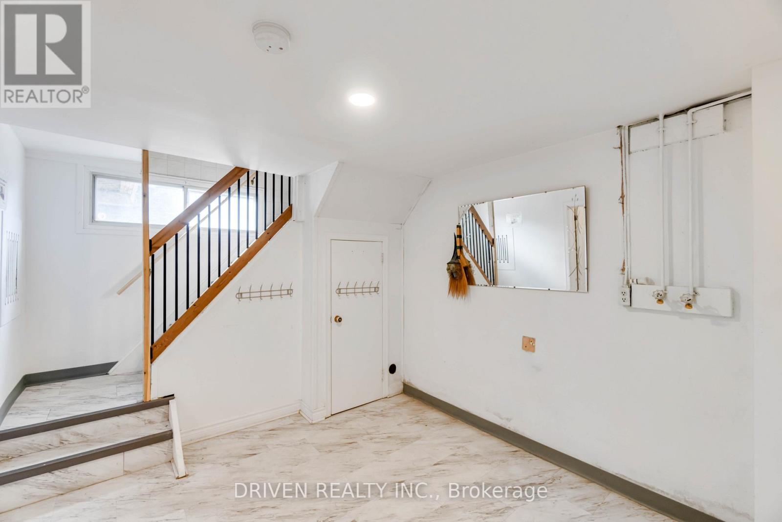 1266 Walkley Road, Ottawa, Ontario  K1V 6P7 - Photo 21 - X12683932