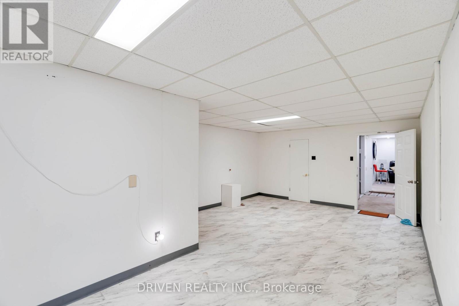 1266 Walkley Road, Ottawa, Ontario  K1V 6P7 - Photo 28 - X12683932