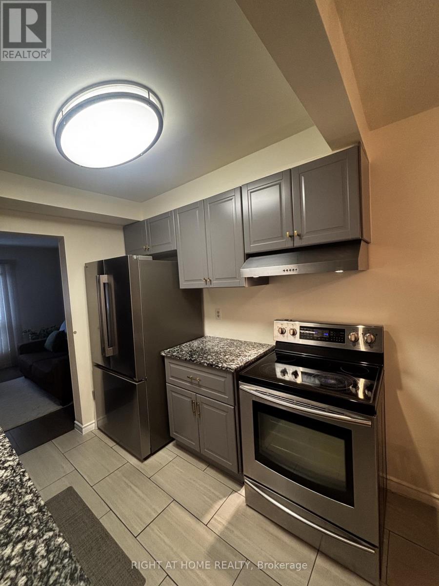 51 - 1213 Bowmount Street, Ottawa, Ontario  K1J 8T3 - Photo 10 - X12683954