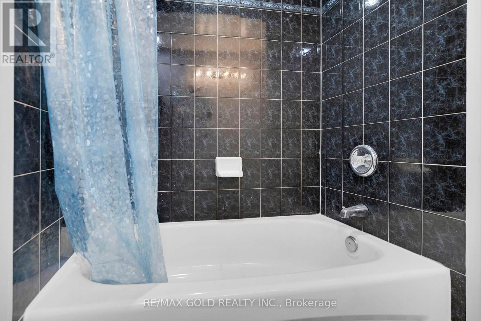 18 Cobbler Street, Brampton, Ontario  L6X 4T5 - Photo 20 - W12663170