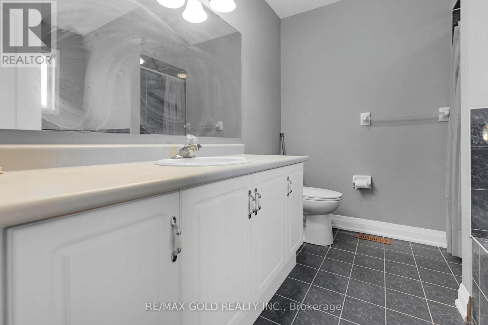 18 Cobbler Street, Brampton, Ontario  L6X 4T5 - Photo 25 - W12663170