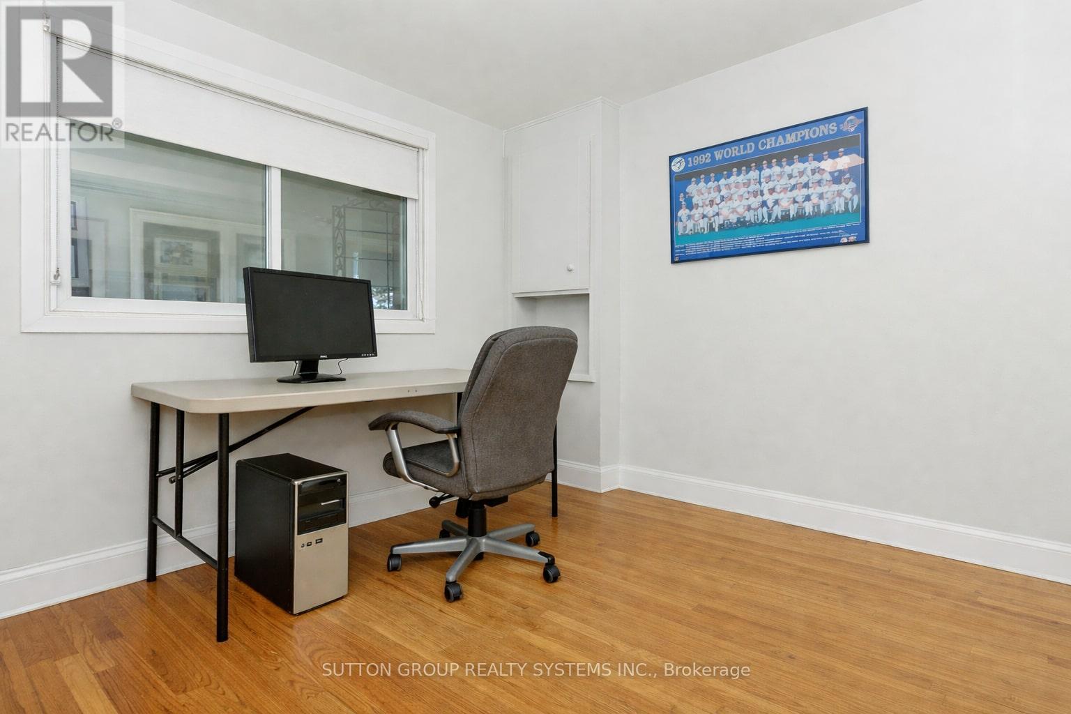 1535 Thetford Court, Mississauga, Ontario  L5J 3N2 - Photo 14 - W12683374