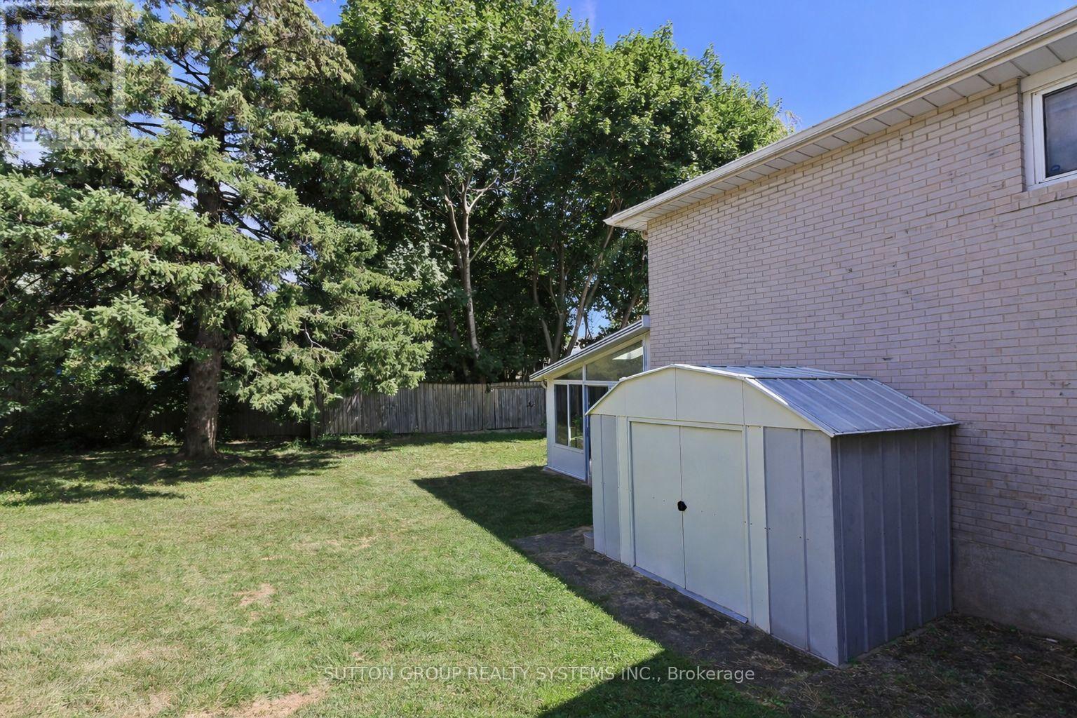 1535 Thetford Court, Mississauga, Ontario  L5J 3N2 - Photo 22 - W12683374