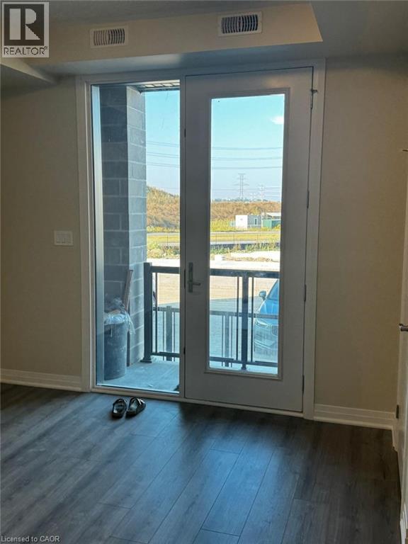 D58-142 Foamflower Place, Waterloo, Ontario  N2V 0J1 - Photo 3 - 40797604