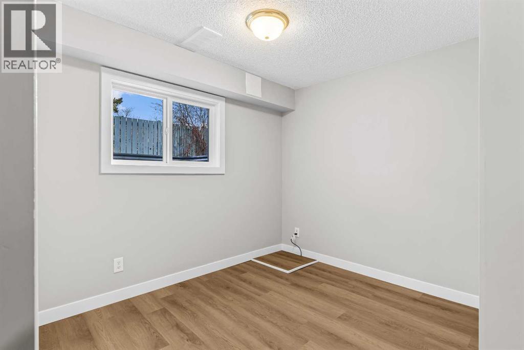 2, 532 First Street E, Cochrane, Alberta  T4C 1C5 - Photo 18 - A2271509