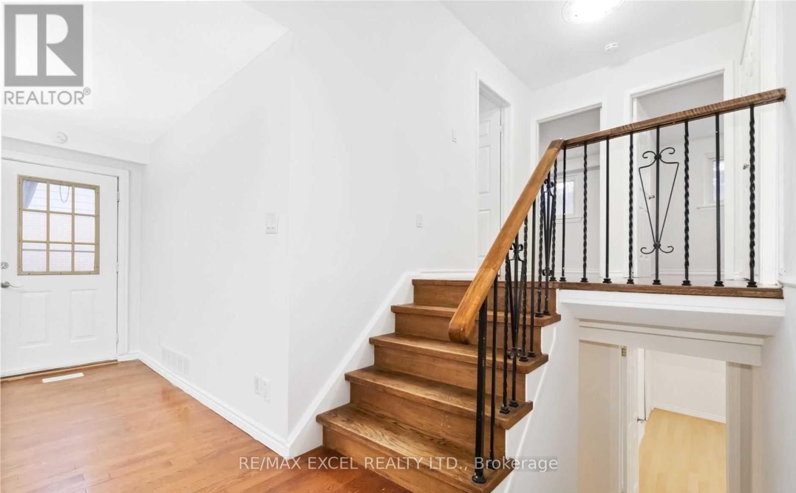 341 Crosby Avenue, Richmond Hill, Ontario  L4C 2R5 - Photo 12 - N12682494