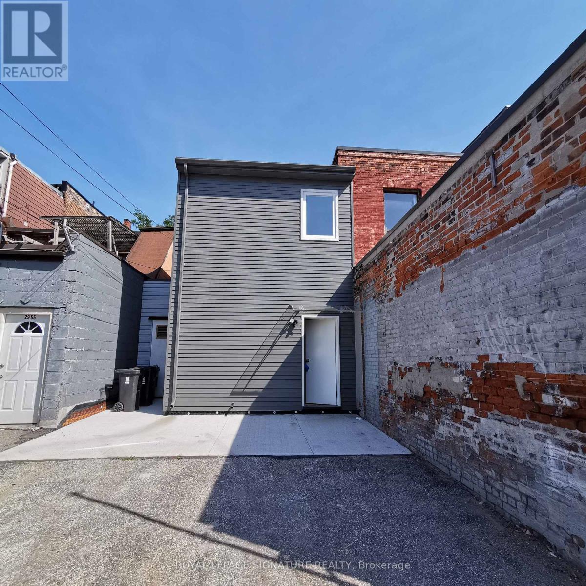 2953 Dundas Street W, Toronto, Ontario  M6P 1Z2 - Photo 2 - W12683944