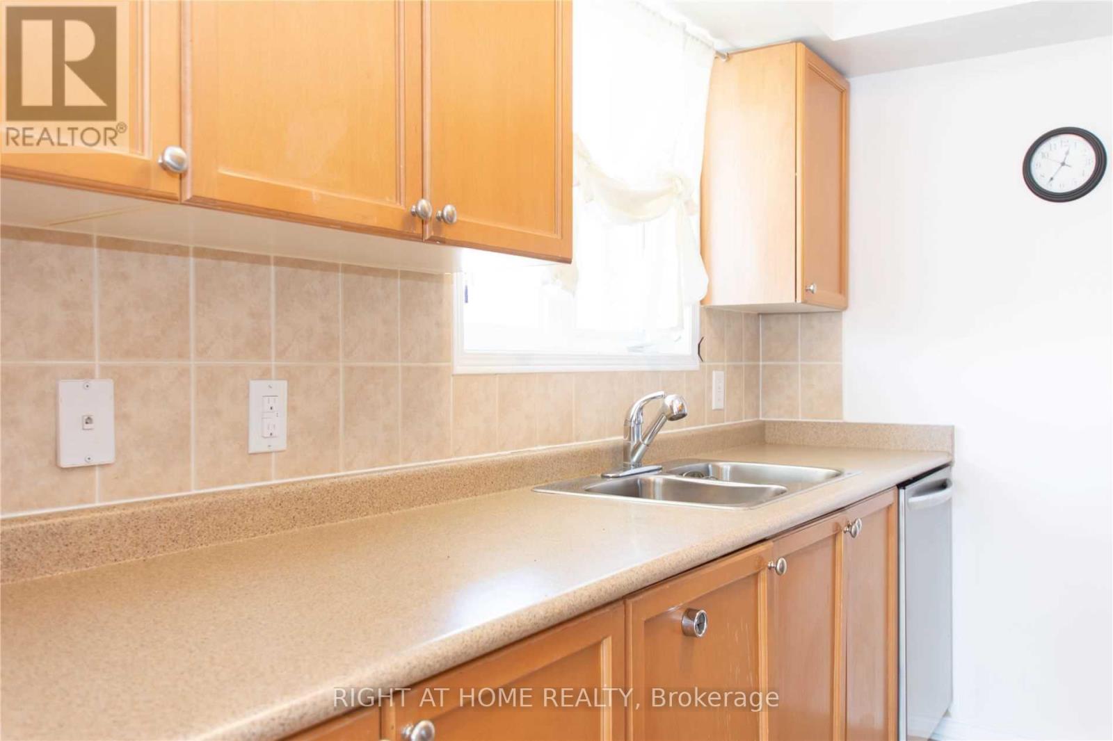 313 - 4975 Southampton Drive, Mississauga, Ontario  L5M 8C7 - Photo 13 - W12683966