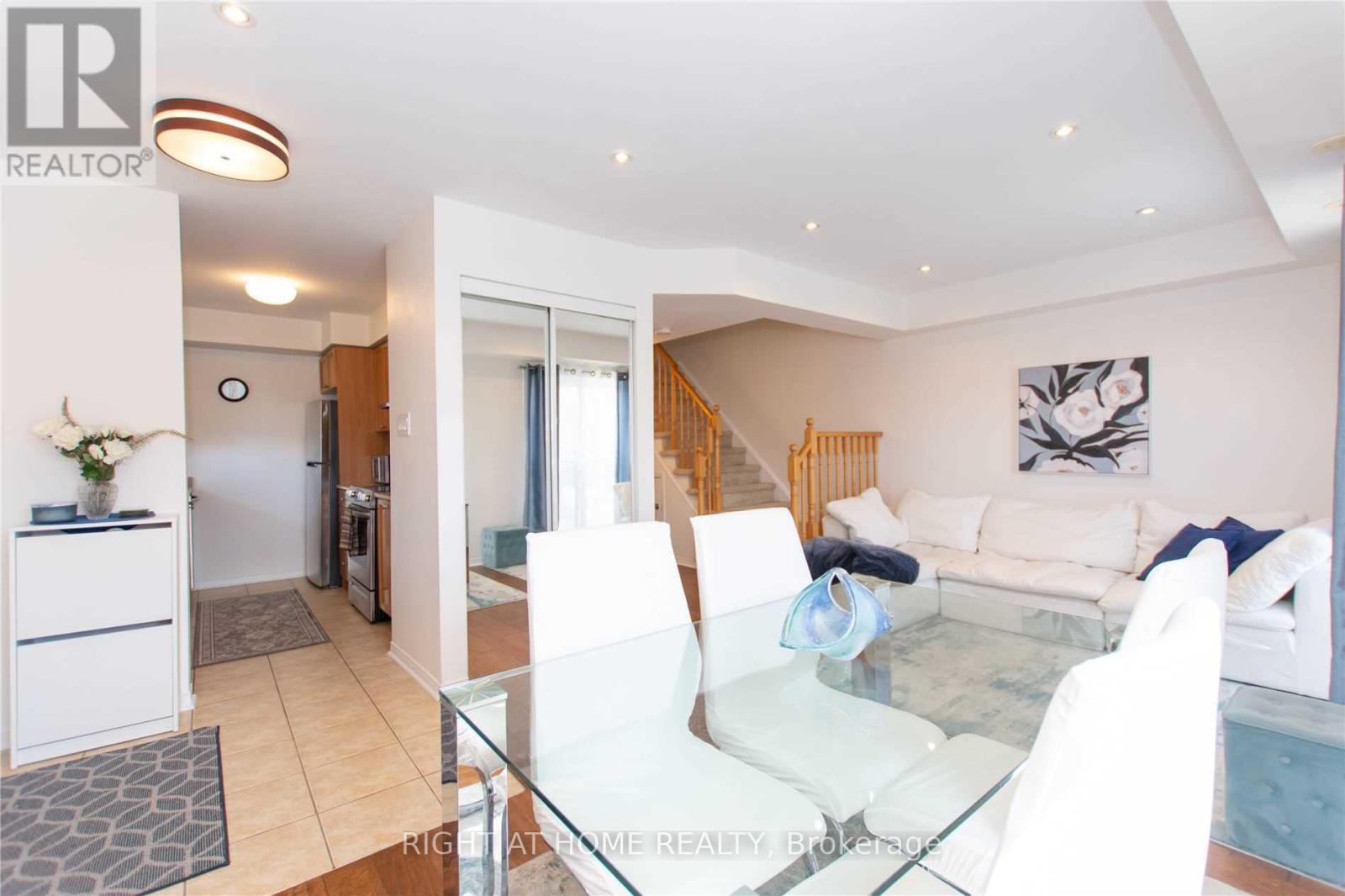 313 - 4975 Southampton Drive, Mississauga, Ontario  L5M 8C7 - Photo 7 - W12683966