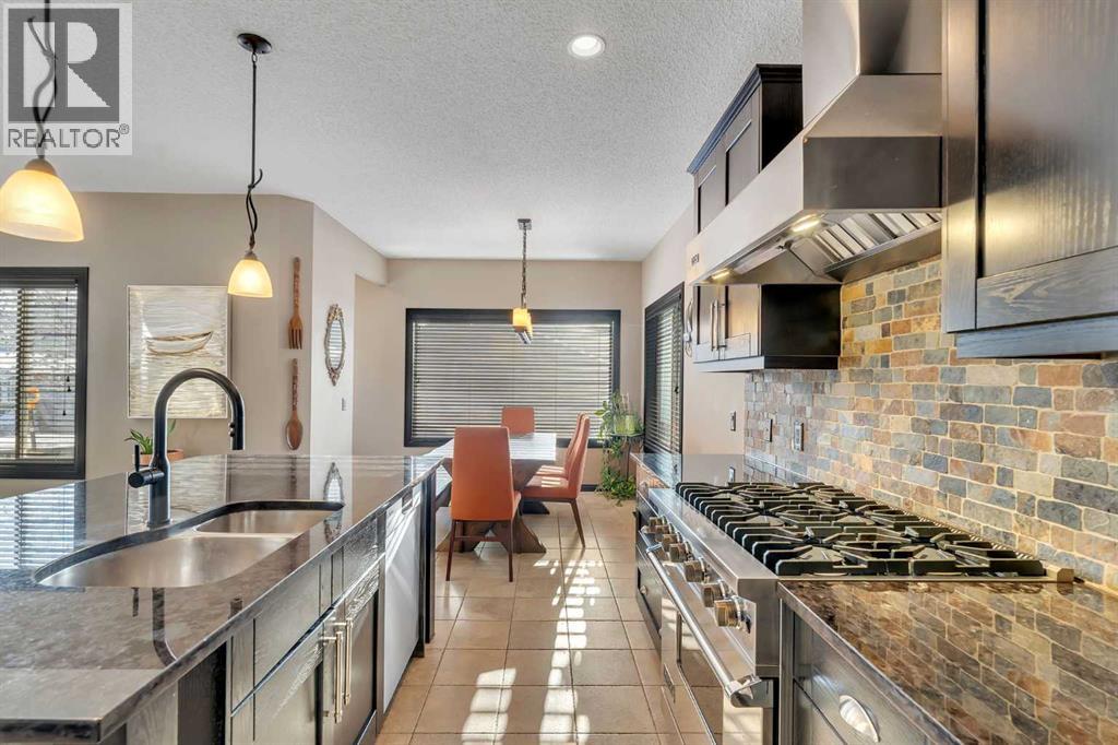 73 Elgin Meadows Link Se, Calgary, Alberta  T2Z 0S3 - Photo 18 - A2277094