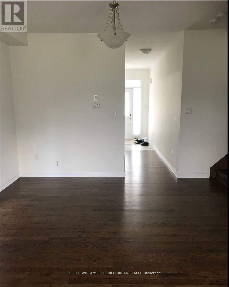 320 Shady Glen Crescent, Kitchener, Ontario  N2R 1P6 - Photo 6 - X12683964