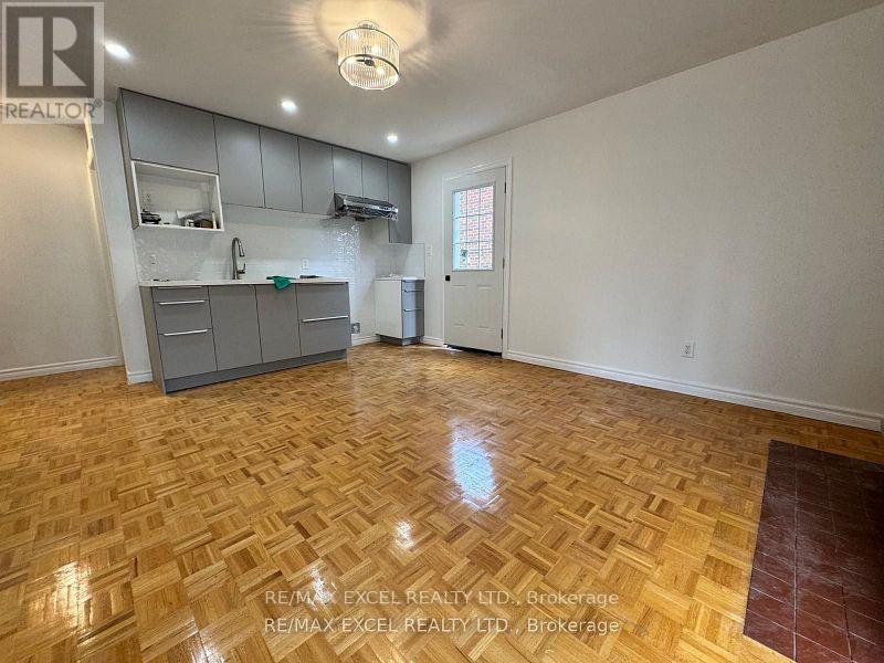 Ground (Unit B) - 53 Hickorynut Drive, Toronto, Ontario  M2J 4W6 - Photo 11 - C12681470