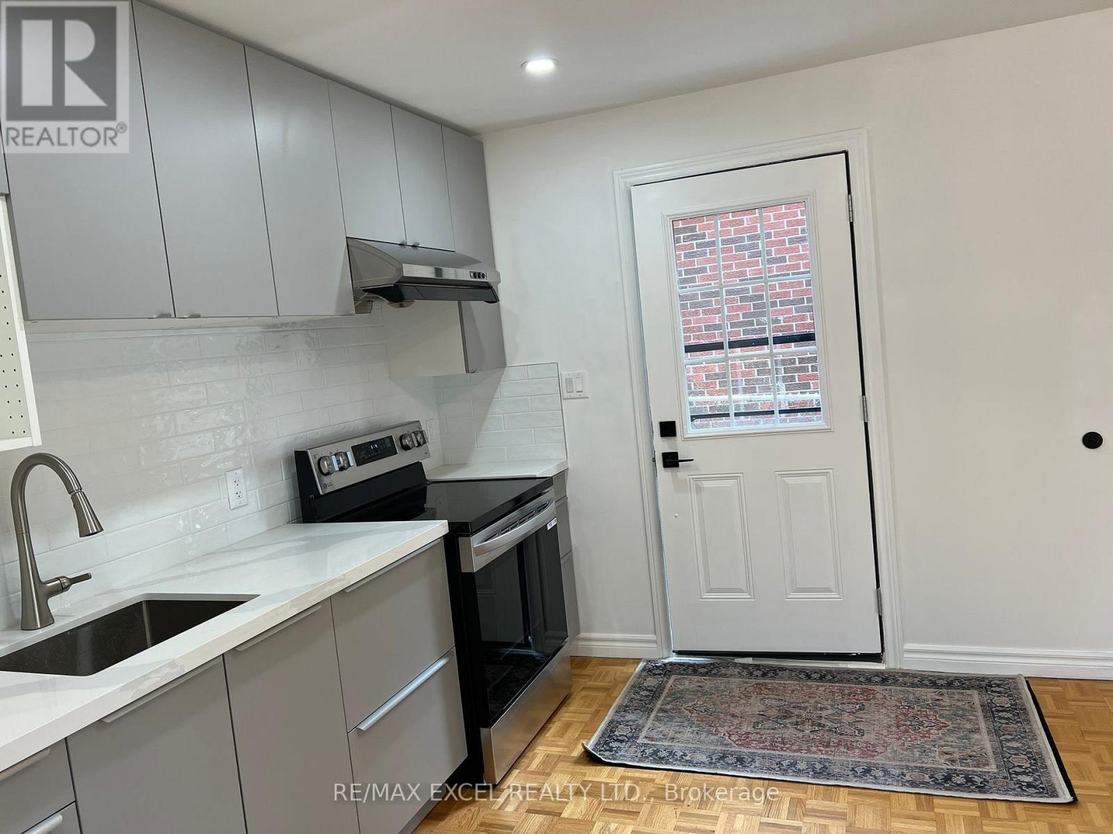 Ground (Unit B) - 53 Hickorynut Drive, Toronto, Ontario  M2J 4W6 - Photo 7 - C12681470