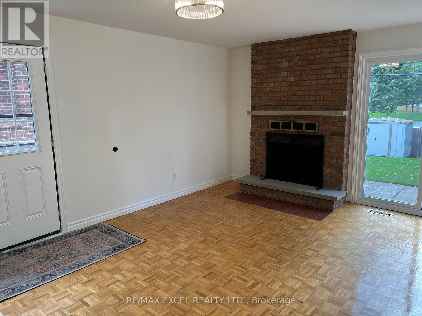 Ground (Unit B) - 53 Hickorynut Drive, Toronto, Ontario  M2J 4W6 - Photo 9 - C12681470