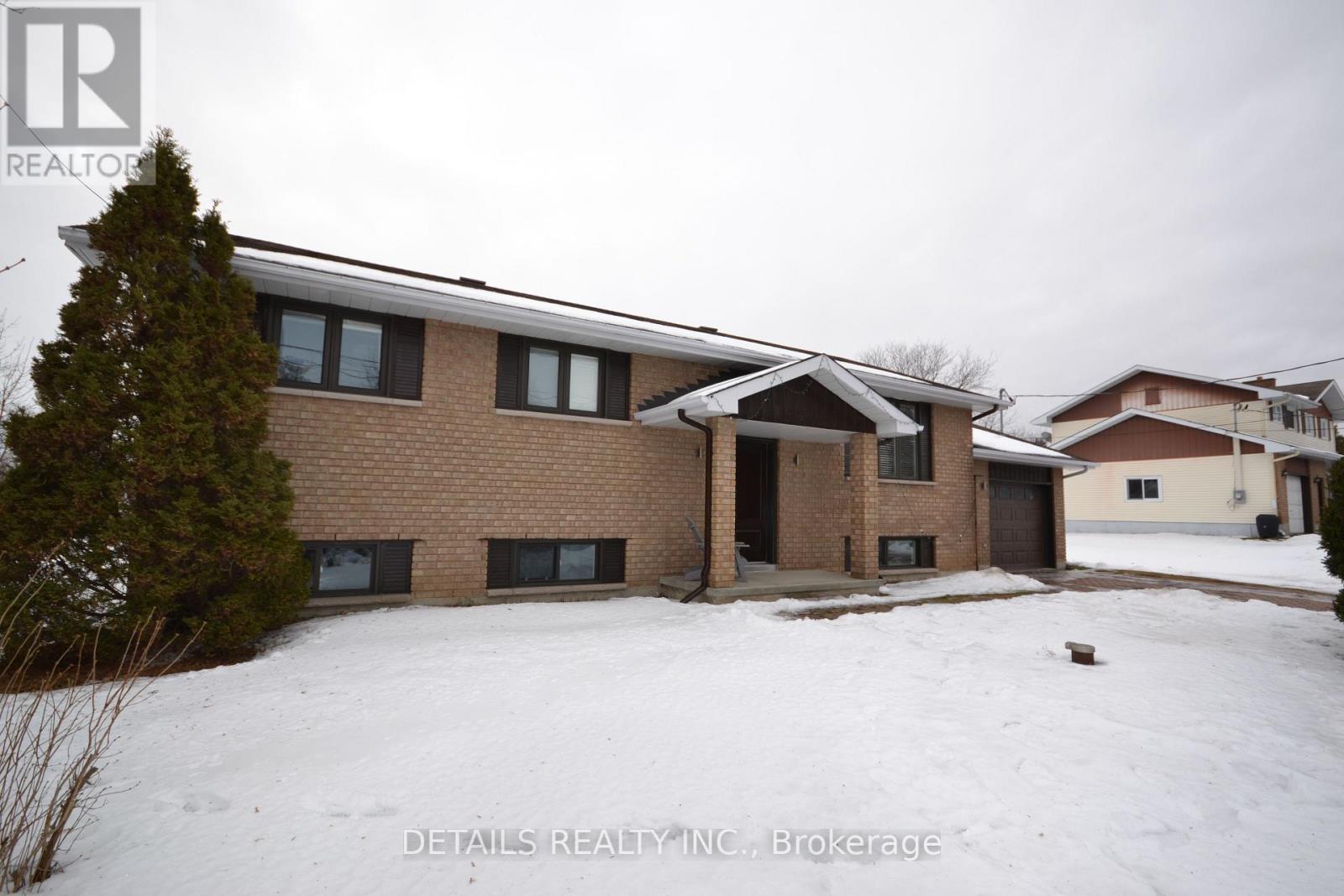 2708 BEKKERS COURT, Ottawa, Ontario